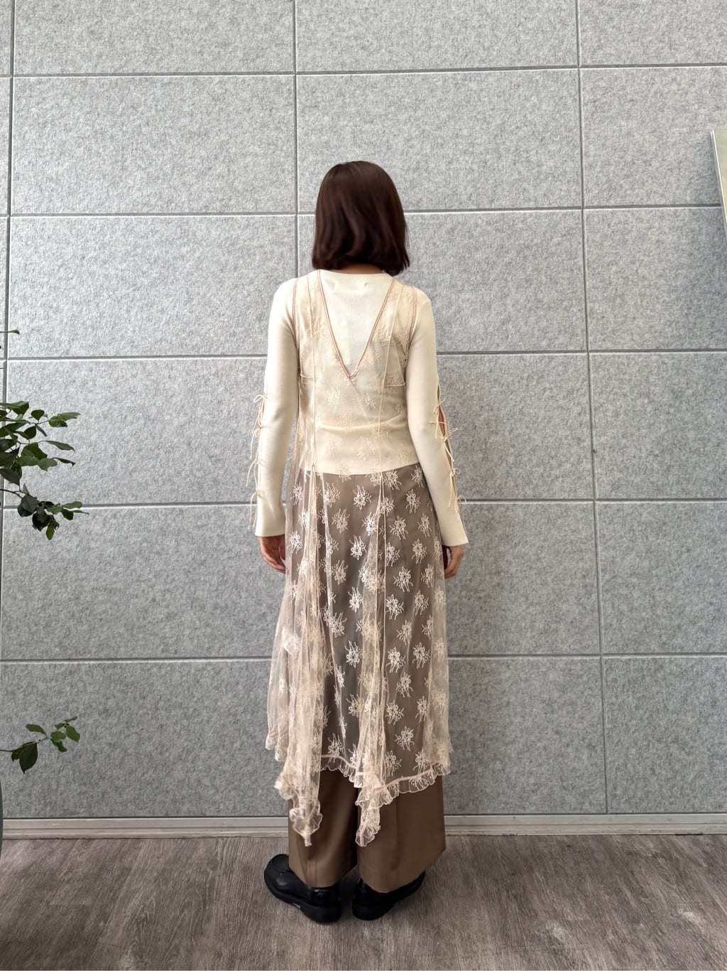 uchi__yamaさんの「CODE A｜sensual lace flow dress」を使ったコーディネート