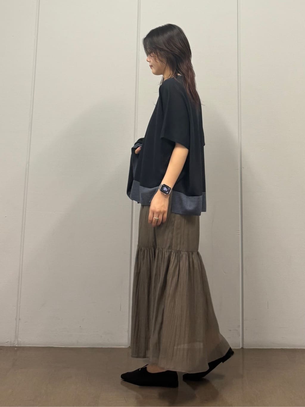 mizukiさんの「INDIVI｜【程よいシアー素材/洗える】バイカラーラメカーディガン」を使ったコーディネート