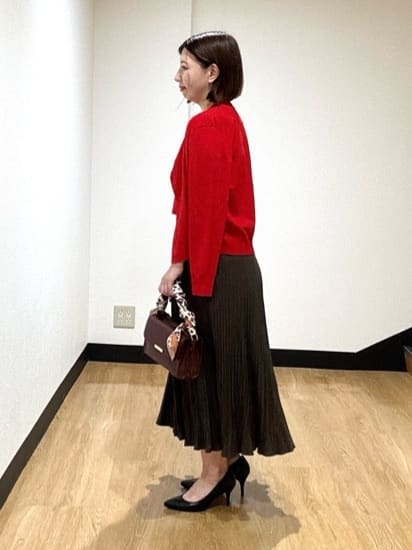 MIKIKOさんの「UNTITLED｜【アンサンブル可/薄手】ベーシッククルーネックカーディガン」を使ったコーディネート