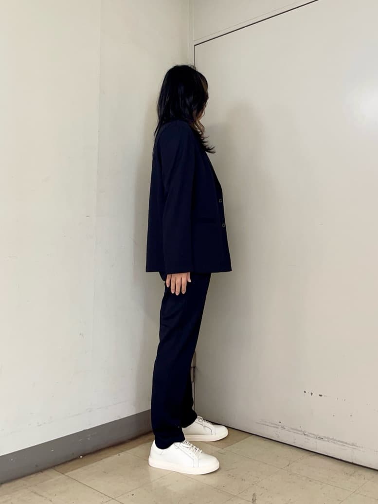 iwさんの「TAKEO KIKUCHI｜【JUST ONE LAYER】ダウンファブリック テーラード ジャケット」を使ったコーディネート