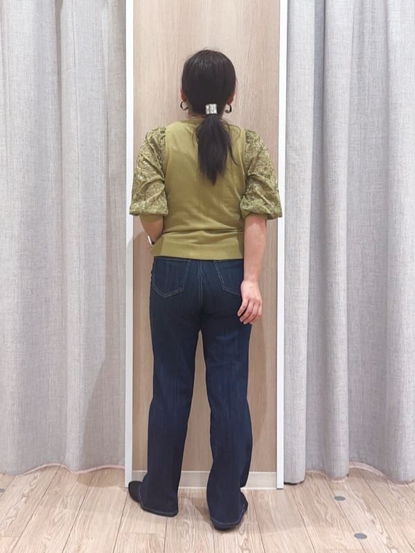naoさんの「grove｜【二の腕カバー】繊細さと上品さをまとう袖刺繍プルオーバーニット」を使ったコーディネート