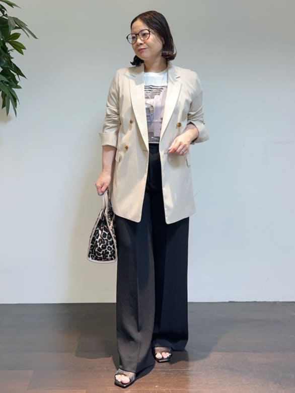 Asamiさんの「UNTITLED｜【接触冷感/UVカット/ウエストゴム】センタープレスツイルパンツ」を使ったコーディネート
