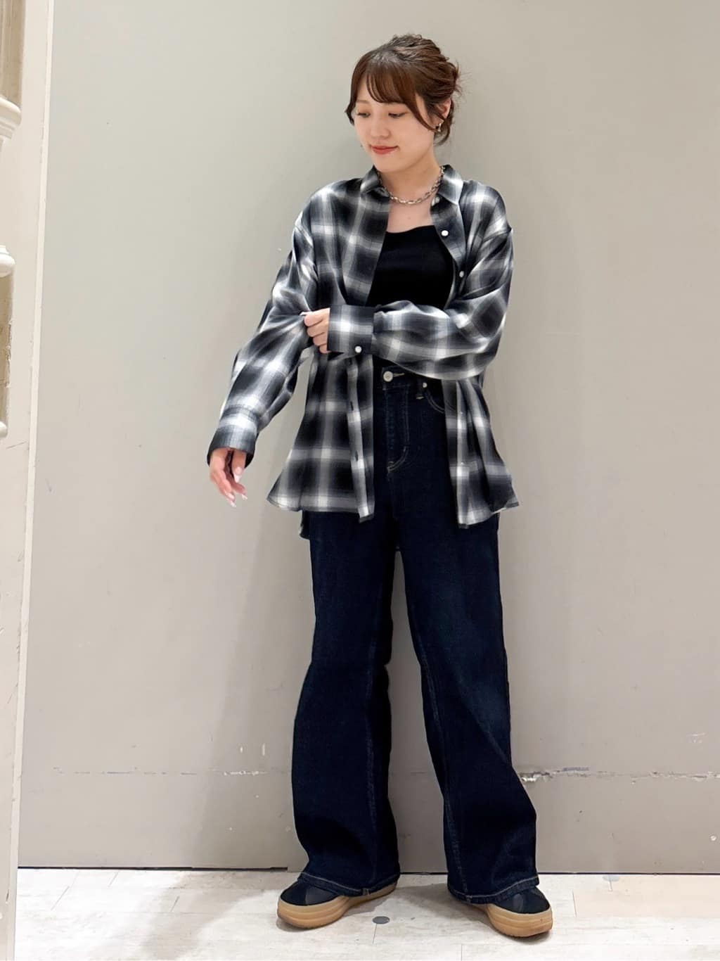 かほさんの「OPAQUE.CLIP｜ワイドストラップリブキャミソール【ストレッチ／洗濯機洗い可】」を使ったコーディネート