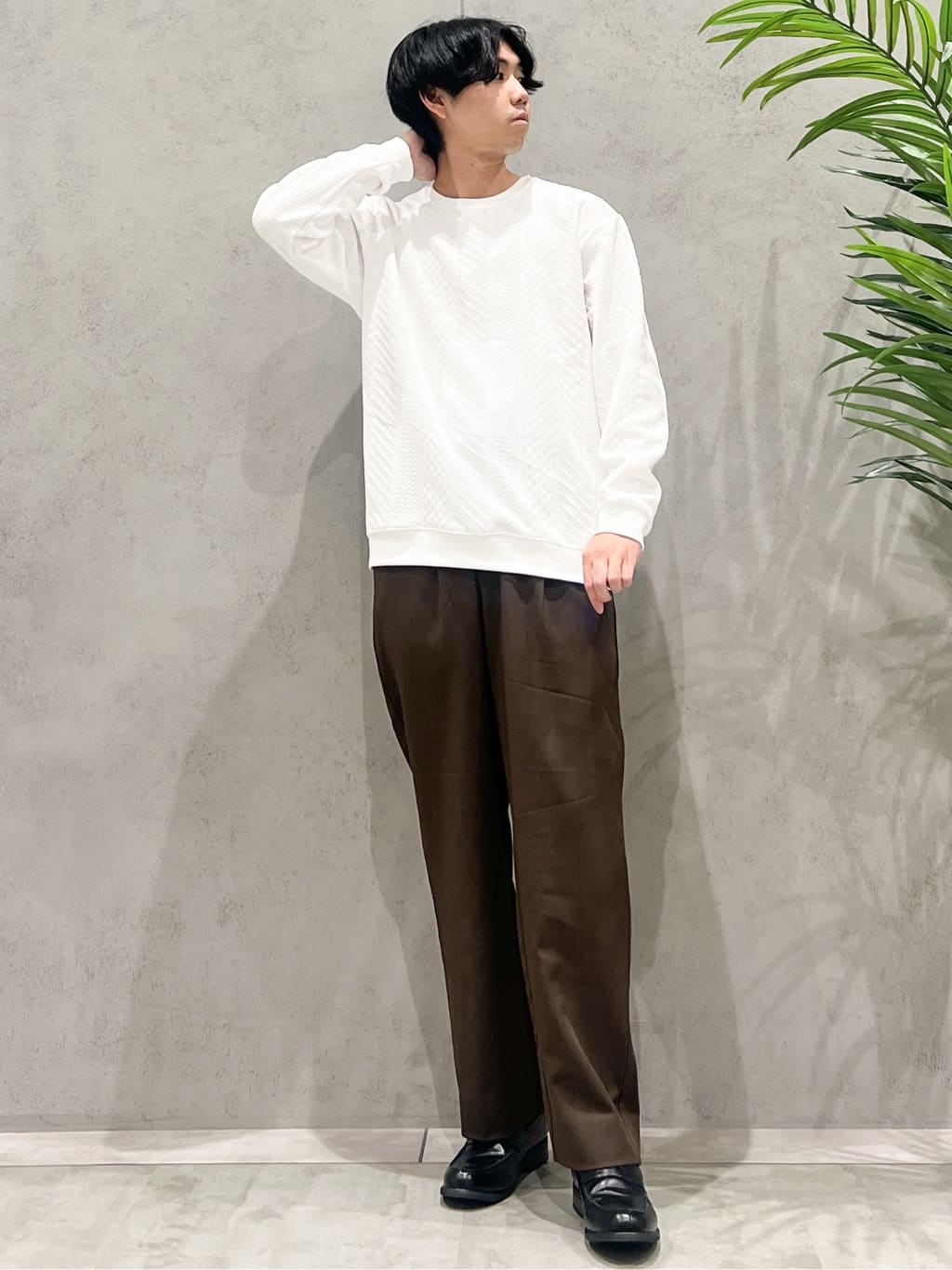 SHI-MAさんの「THE SHOP TK｜【無地に飽きた方へ】ふくれジャカードスウェット　洗濯機OK/6色展開/ユニセックスでおすすめ！」を使ったコーディネート
