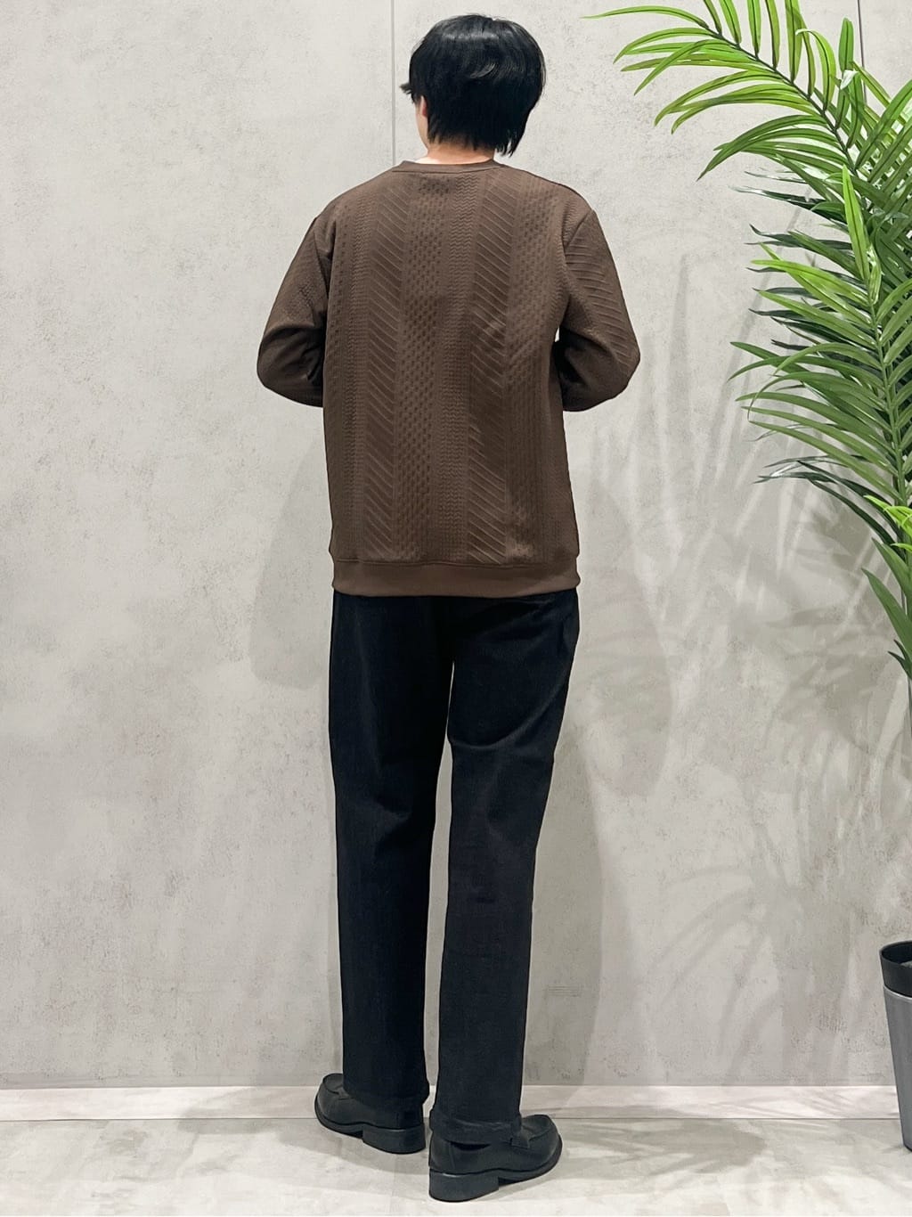 SHI-MAさんの「THE SHOP TK｜【無地に飽きた方へ】ふくれジャカードスウェット　洗濯機OK/6色展開/ユニセックスでおすすめ！」を使ったコーディネート