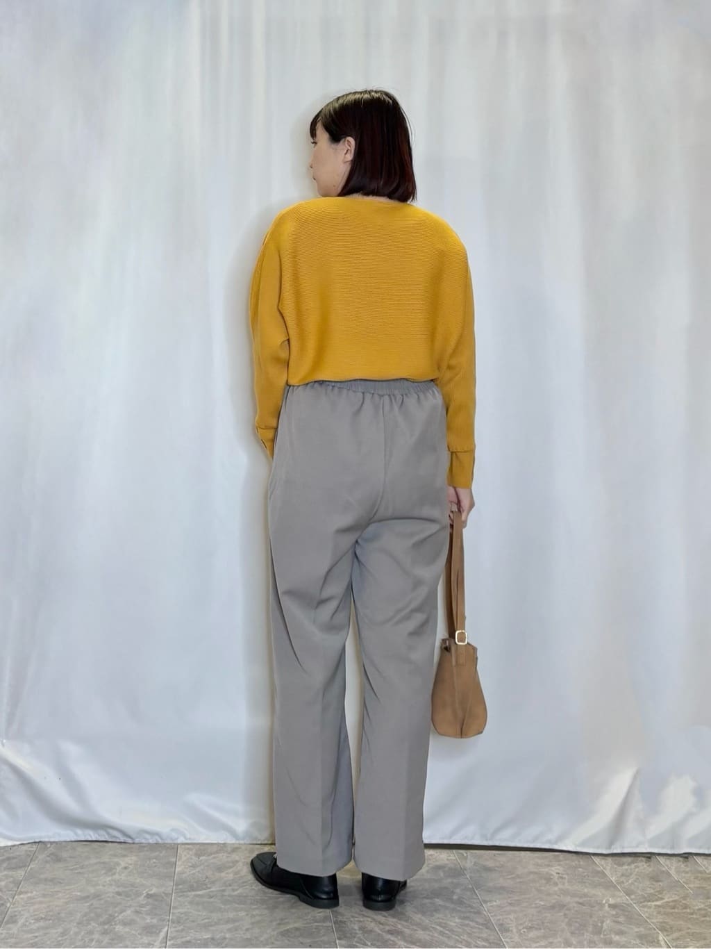ネリさんの「SHOO･LA･RUE｜【洗濯機可/S-LL/高レビュー】上品シルエットで美しい イージーワイドパンツ」を使ったコーディネート