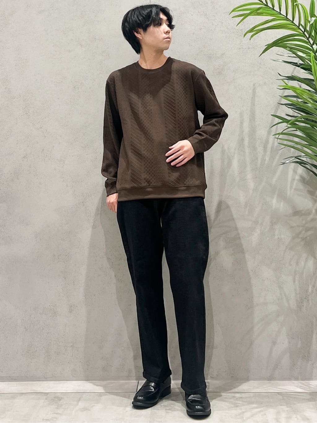 SHI-MAさんの「THE SHOP TK｜【無地に飽きた方へ】ふくれジャカードスウェット　洗濯機OK/6色展開/ユニセックスでおすすめ！」を使ったコーディネート