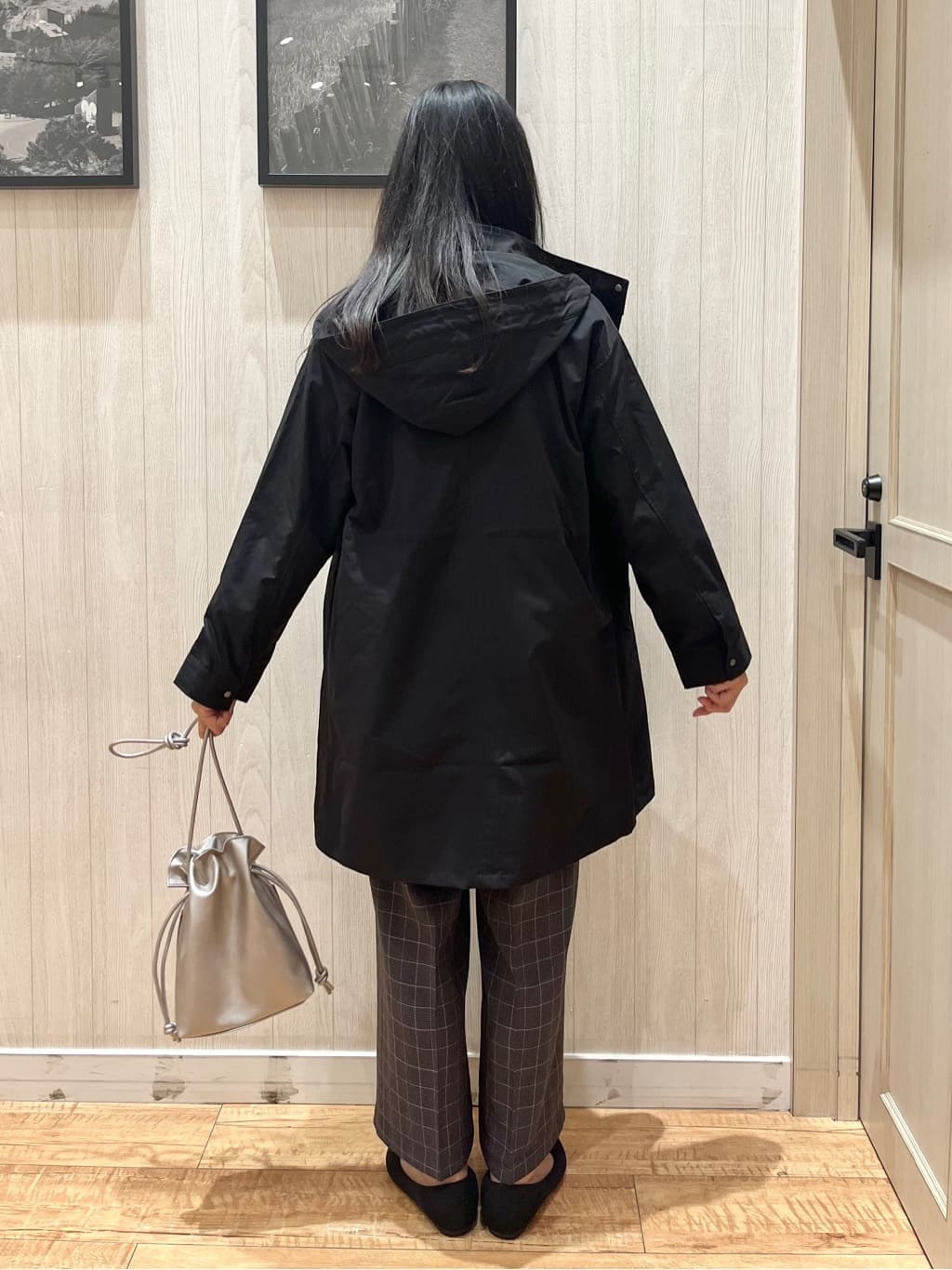 youさんの「SHOO･LA･RUE｜【高レビュー/洗濯機可】ゆるシルエットで体型カバー もちもちニット」を使ったコーディネート