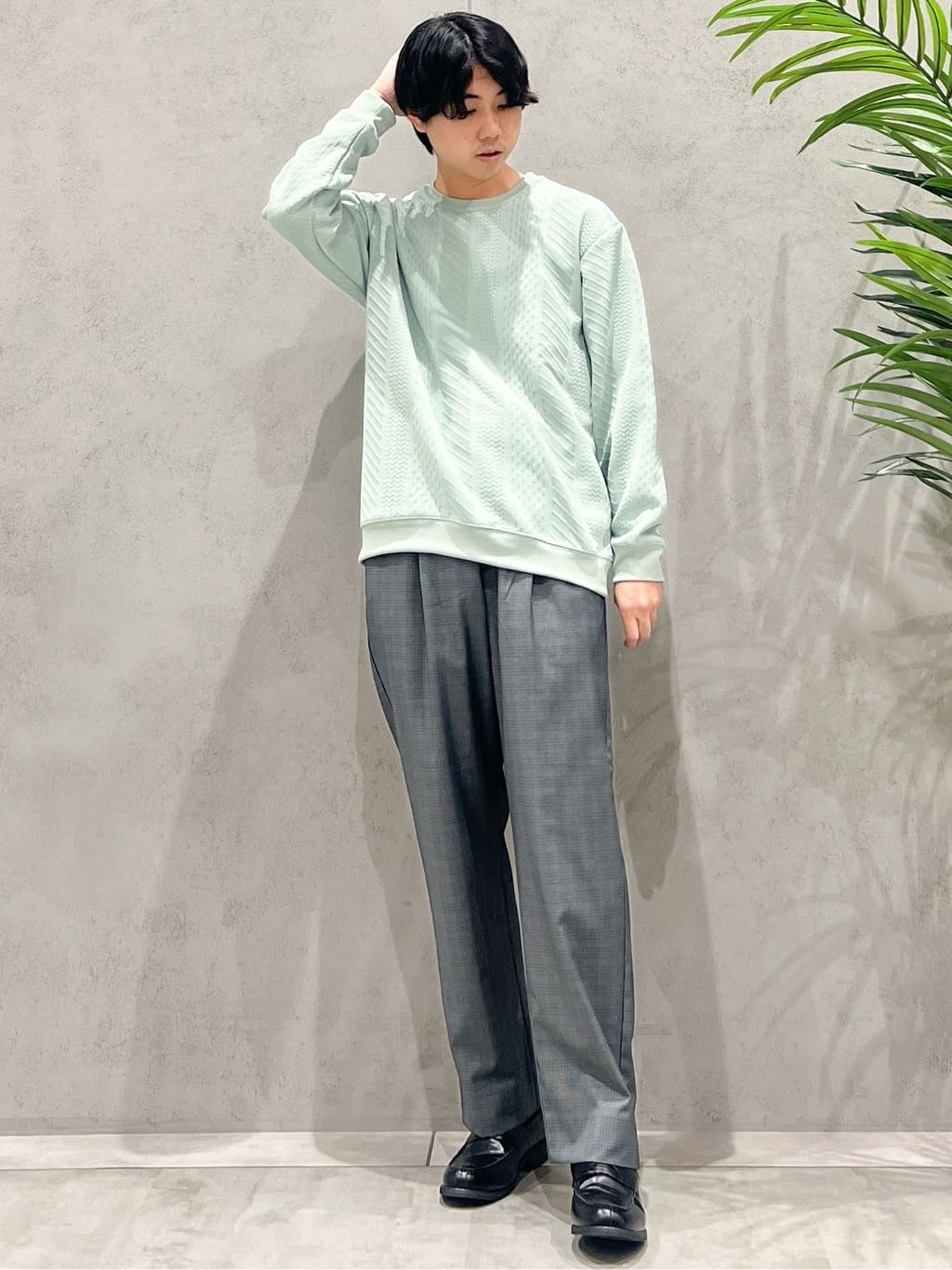 SHI-MAさんの「THE SHOP TK｜【無地に飽きた方へ】ふくれジャカードスウェット　洗濯機OK/6色展開/ユニセックスでおすすめ！」を使ったコーディネート