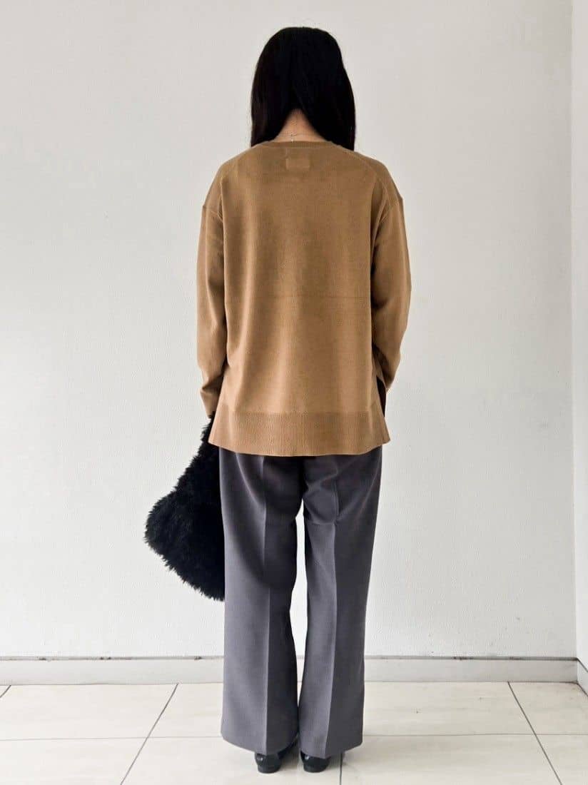 kumiさんの「index｜Vネックニット／エクストラファインメリノウール【THEシリーズ／洗濯機OK】」を使ったコーディネート