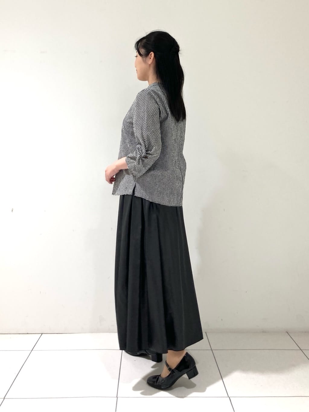 momokoさんの「INDIVI｜【UVケア／吸汗速乾】スリーブデザインブラウス」を使ったコーディネート