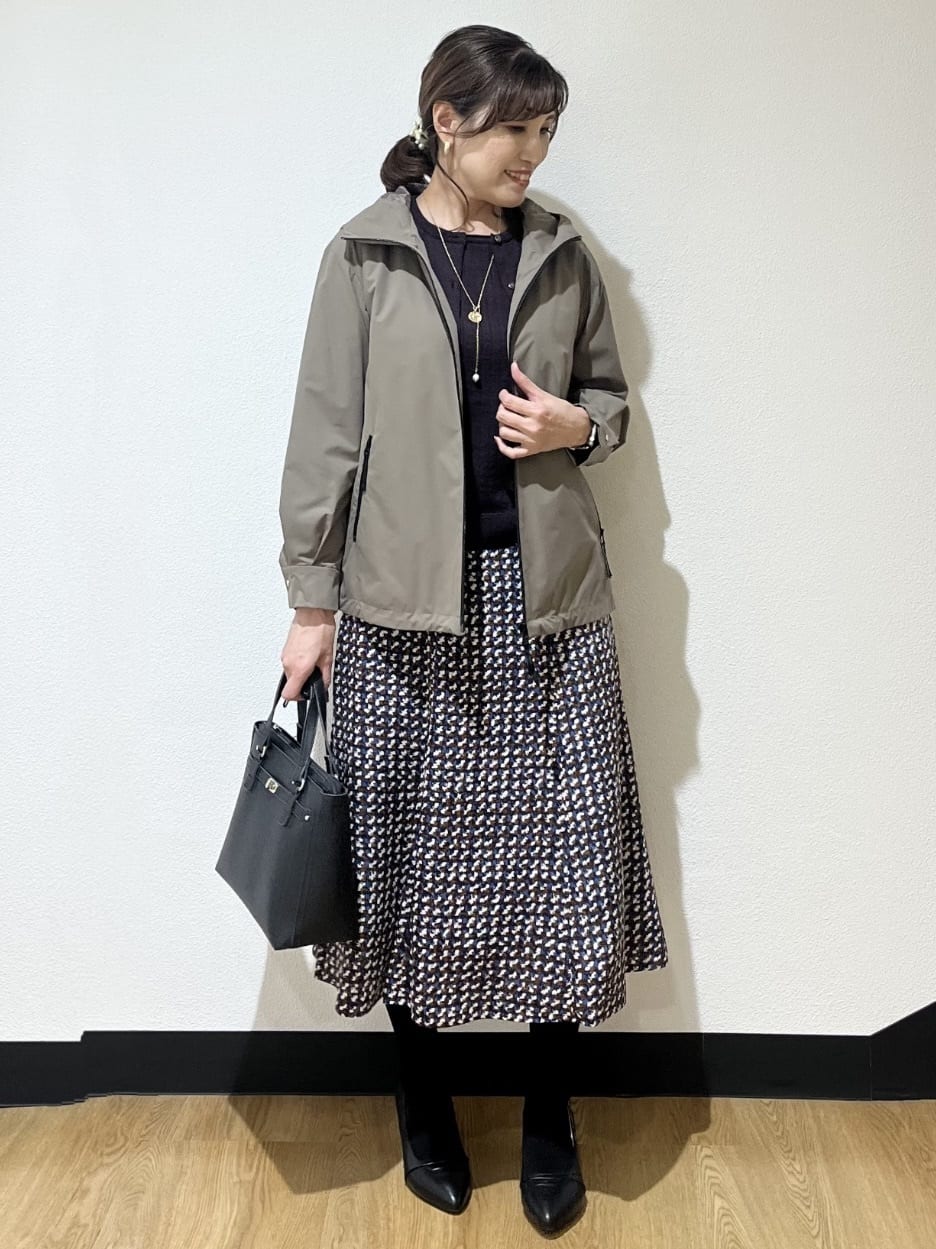 ayaさんの「Reflect｜【ニットスタイルが華やかに◎】チドリ風プリントフレアスカート」を使ったコーディネート