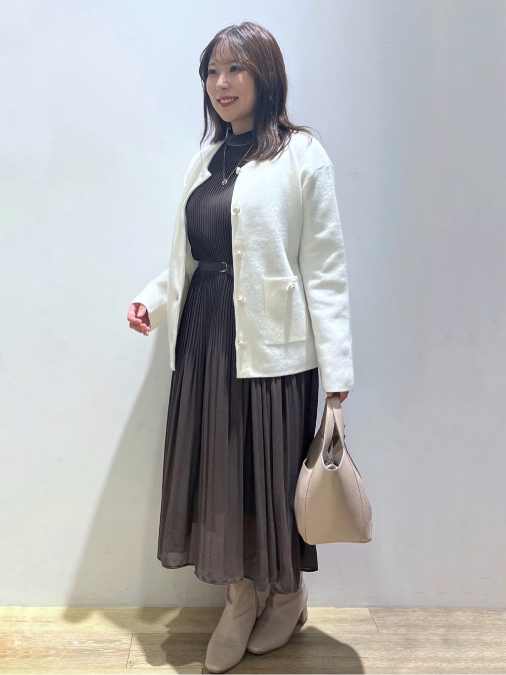 さやかさんの「index｜《5色展開／S-3Lサイズ》プリーツフレアワンピース【洗濯機OK／防シワ】」を使ったコーディネート