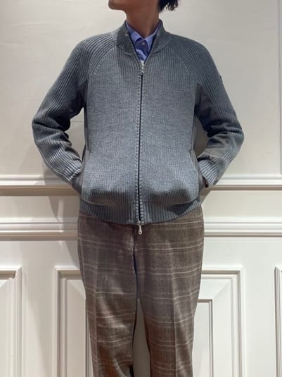 橋本さんの「DRESSTERIOR｜ミリタリーニットジャケット」を使ったコーディネート