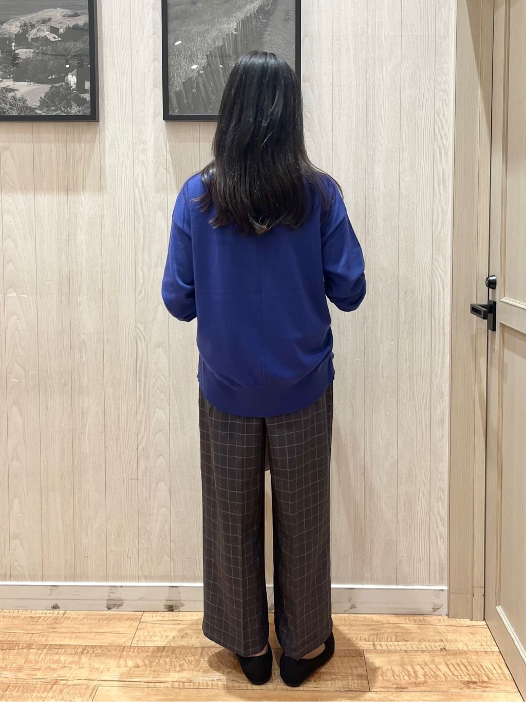 youさんの「SHOO･LA･RUE｜【高レビュー/洗濯機可】ゆるシルエットで体型カバー もちもちニット」を使ったコーディネート