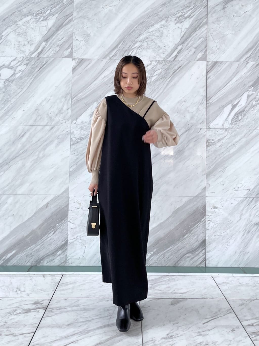 Harukaさんの「INDIVI｜【MILLELA FIRENZE】ショルダームーンバッグ」を使ったコーディネート