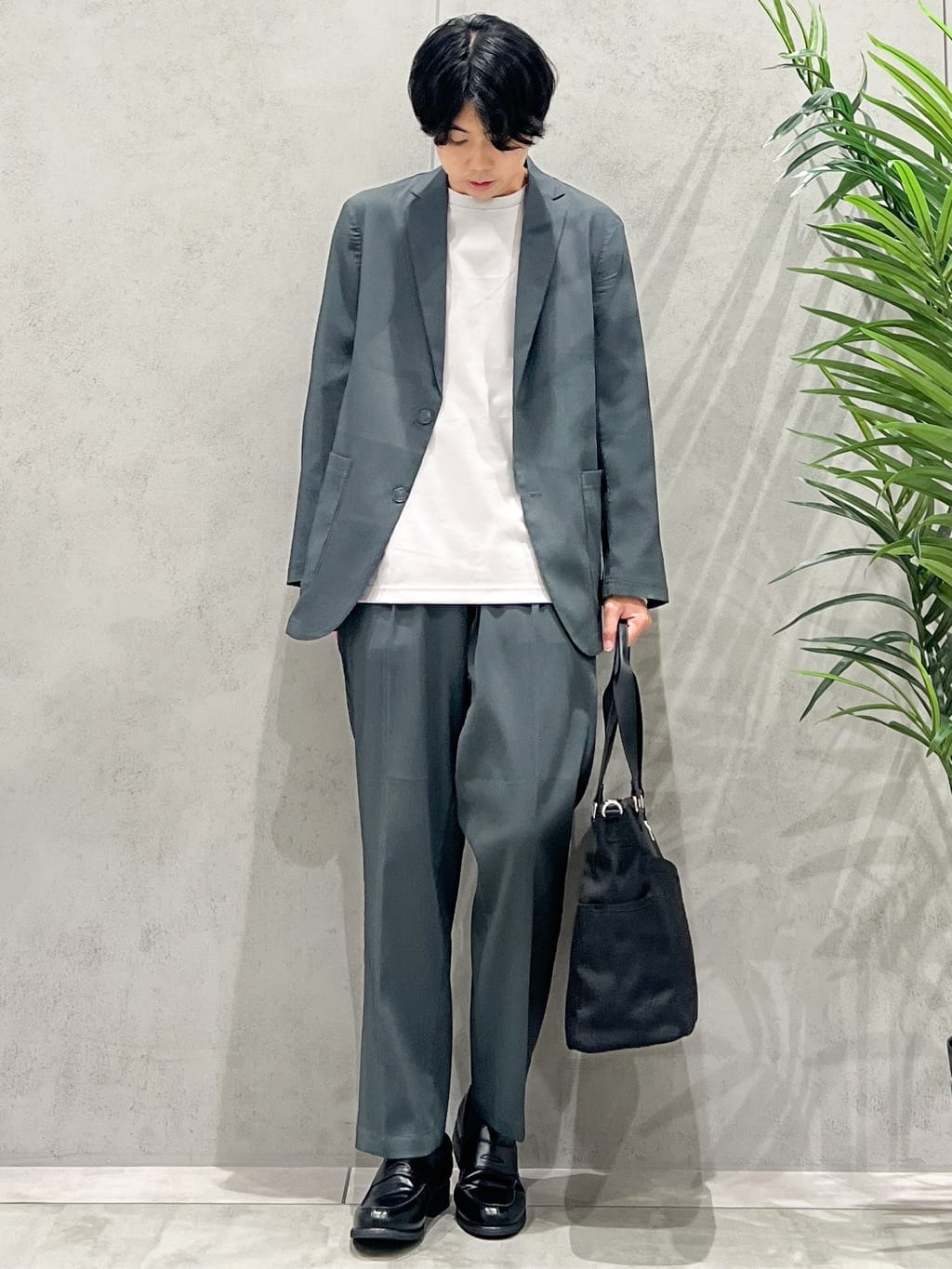 SHI-MAさんの「THE SHOP TK｜【Begin/ビギン10月号掲載】楊柳スマートジャケット　軽量/洗濯機OK/セットアップ可」を使ったコーディネート