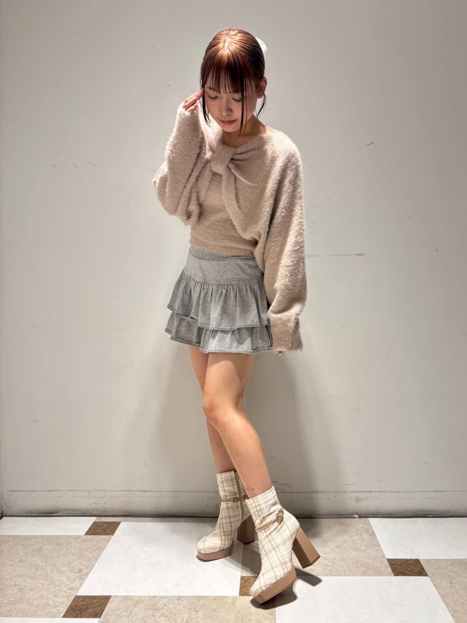 せらら⭐️さんの「ESPERANZA｜【EC先行販売】スクエアツイードショートブーツ」を使ったコーディネート