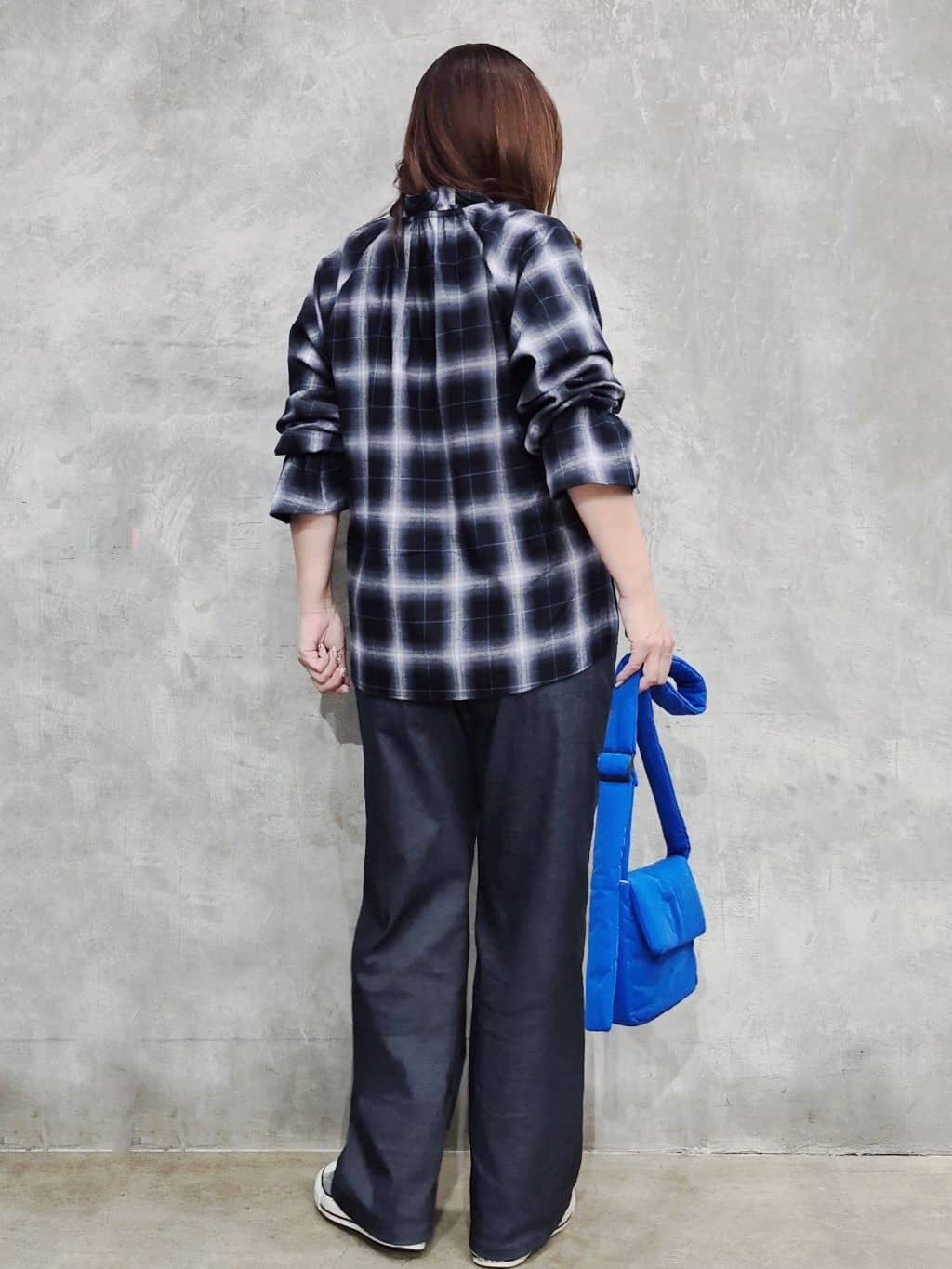 ひさえさんの「THE SHOP TK｜起毛オンブレフリルブラウス」を使ったコーディネート