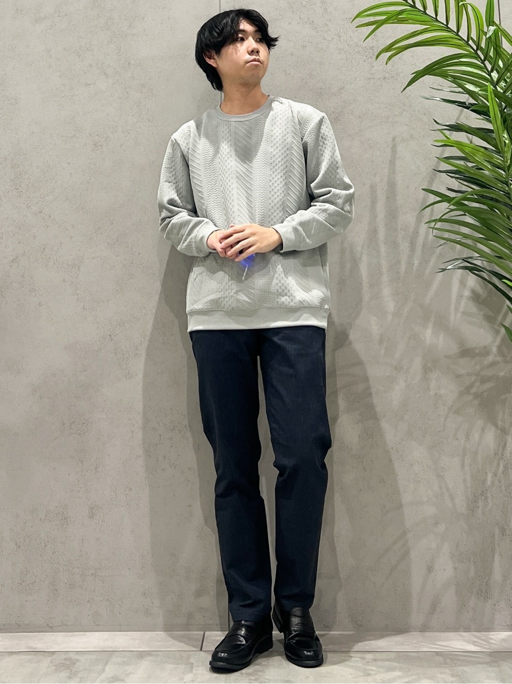 SHI-MAさんの「THE SHOP TK｜【無地に飽きた方へ】ふくれジャカードスウェット　洗濯機OK/6色展開/ユニセックスでおすすめ！」を使ったコーディネート