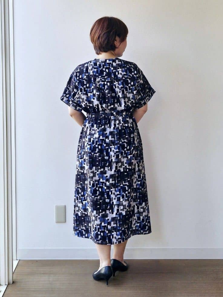 やじまさんの「UNTITLED｜【短丈/日本製】カラミ風メッシュ ノーカラージャケット」を使ったコーディネート