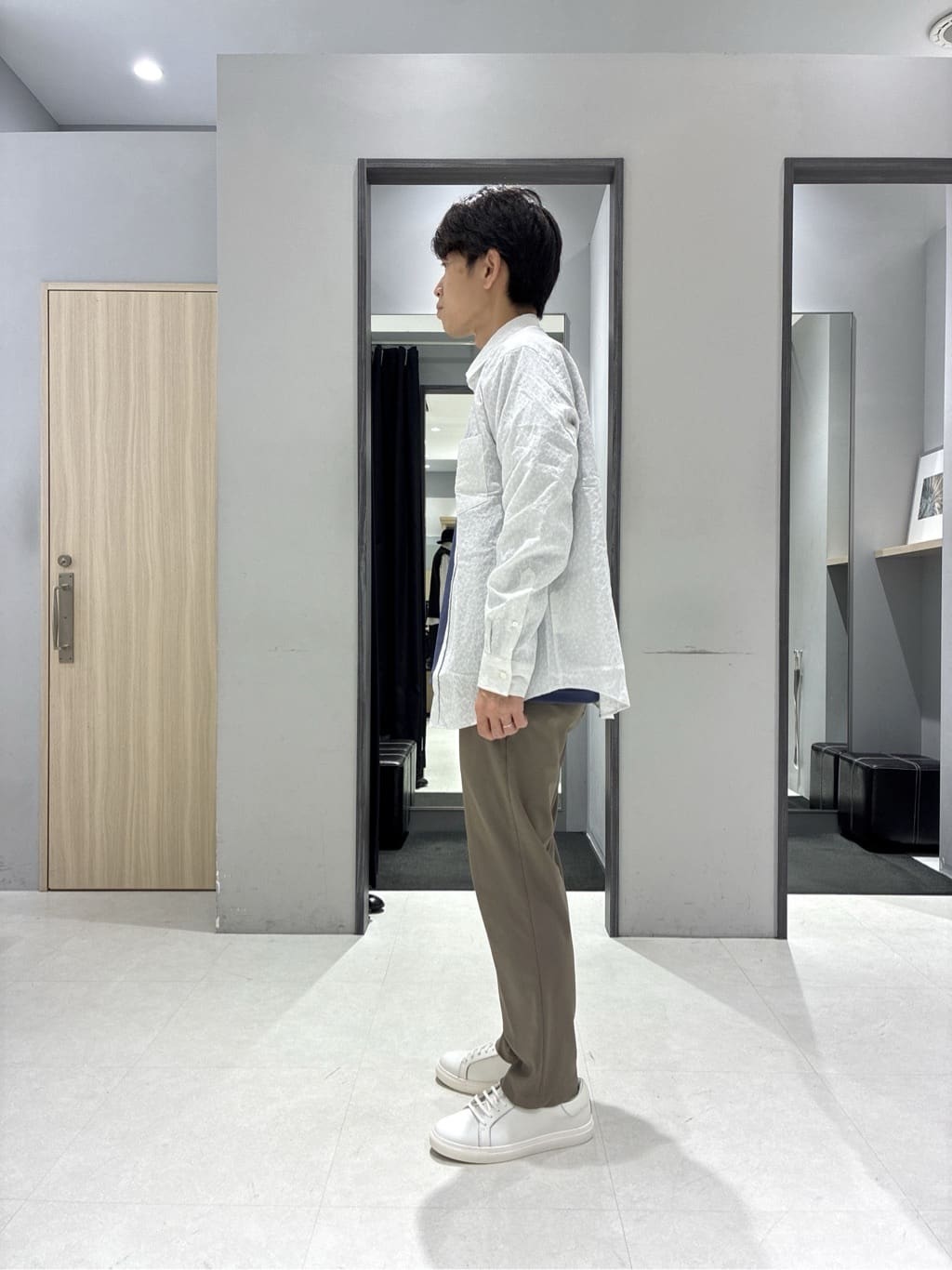 わいずみさんの「TAKEO KIKUCHI｜【Made in JAPAN】播州織 ドビー千鳥シャツ」を使ったコーディネート