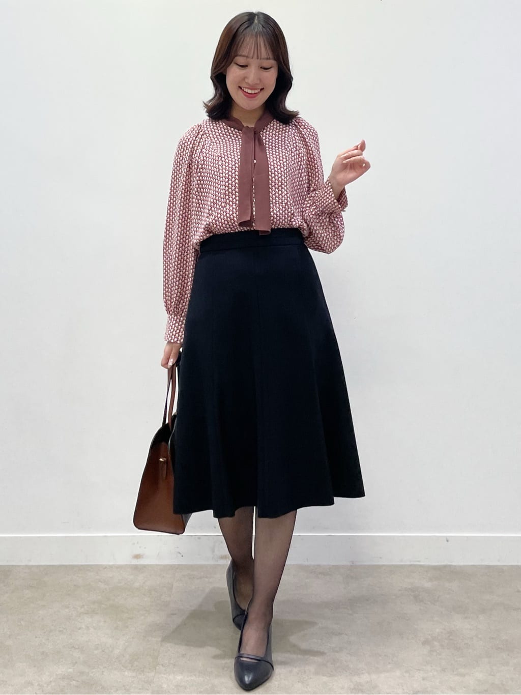 yukariさんの「Reflect｜【レイヤードに◎】ボウタイプリントブラウス」を使ったコーディネート