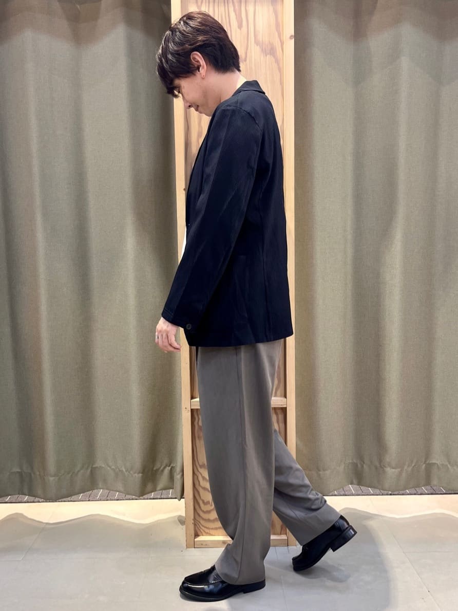 yoshiさんの「THE SHOP TK｜【Begin/ビギン10月号掲載】楊柳スマートジャケット　軽量/洗濯機OK/セットアップ可」を使ったコーディネート