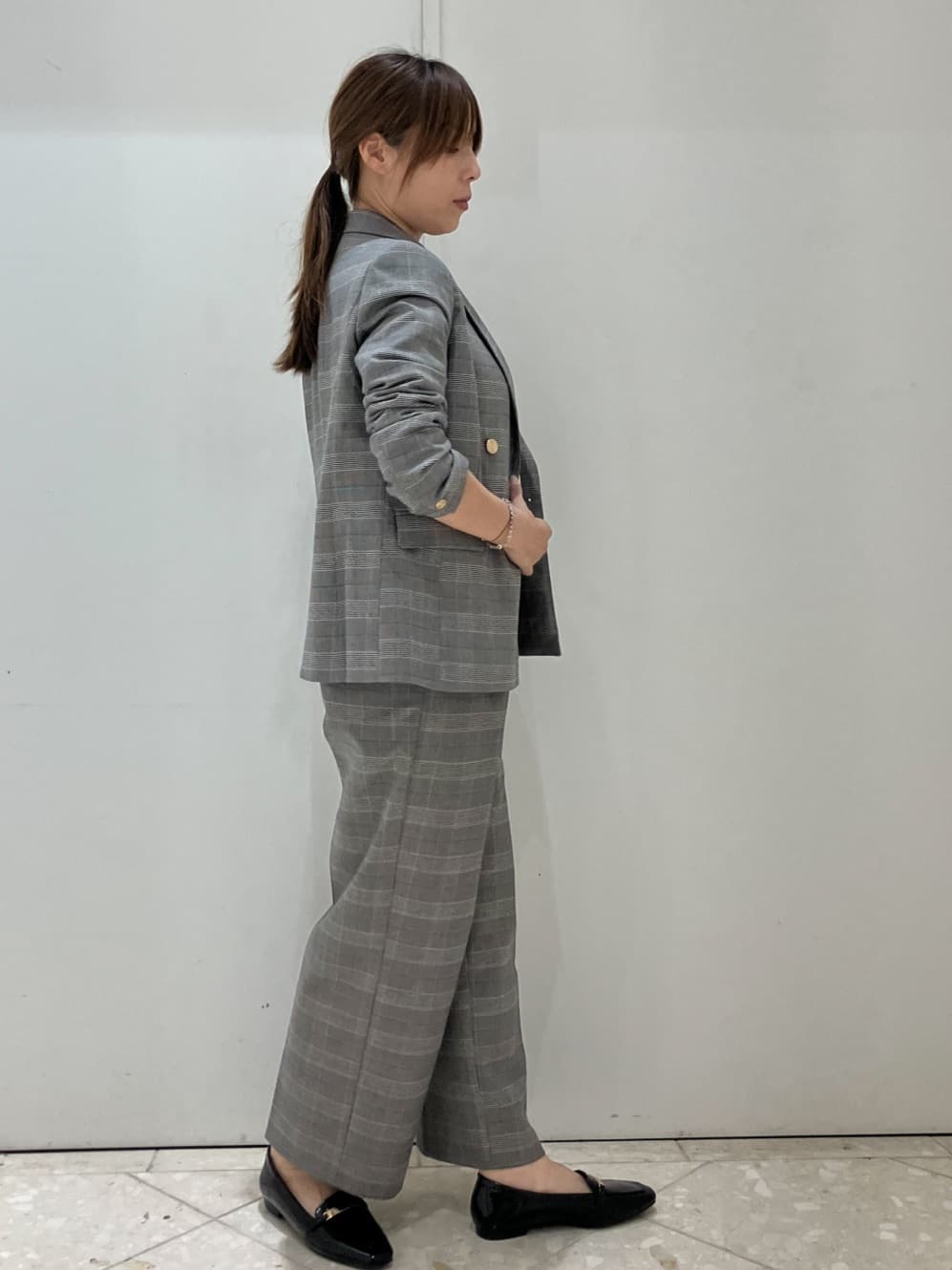  Maruさんの「OPAQUE.CLIP｜ワイドストレートパンツ／セットアップ対応可【洗濯機OK／イージーアイロン】」を使ったコーディネート