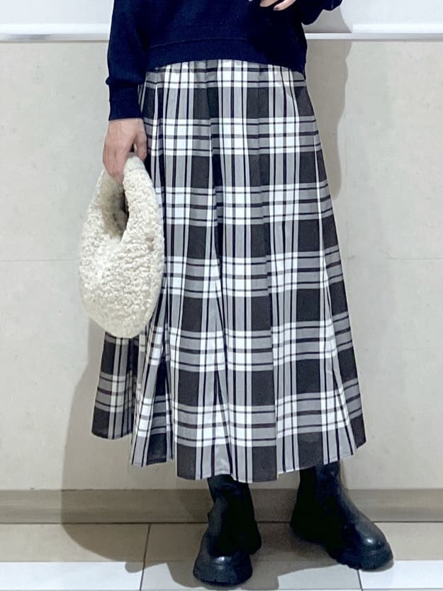 eriko さんの「Dessin｜【撥水・2WAY】ミュラーダウンコートミドル丈」を使ったコーディネート