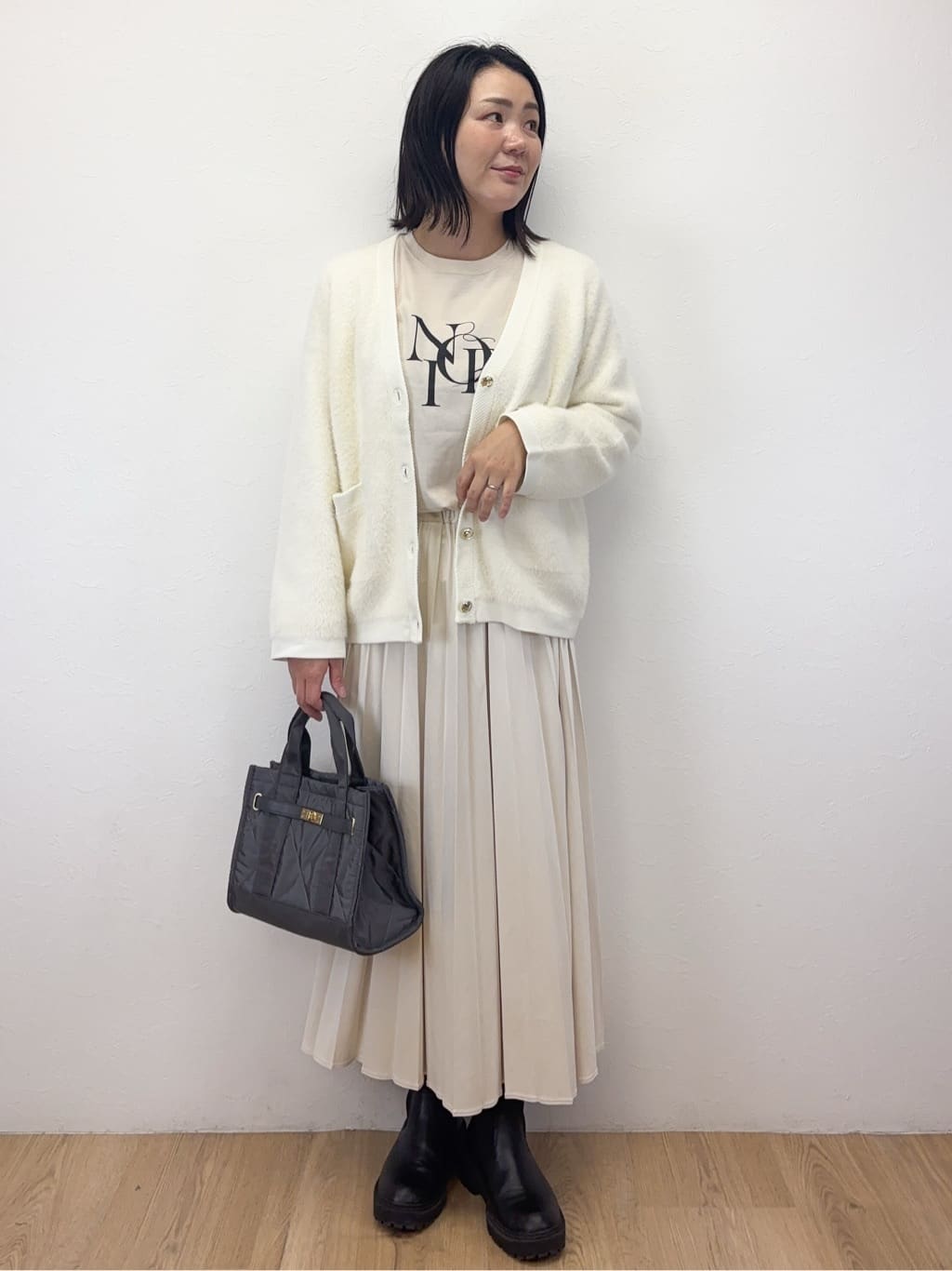Takeさんの「OPAQUE.CLIP｜ロングロゴTシャツ【洗濯機OK】」を使ったコーディネート