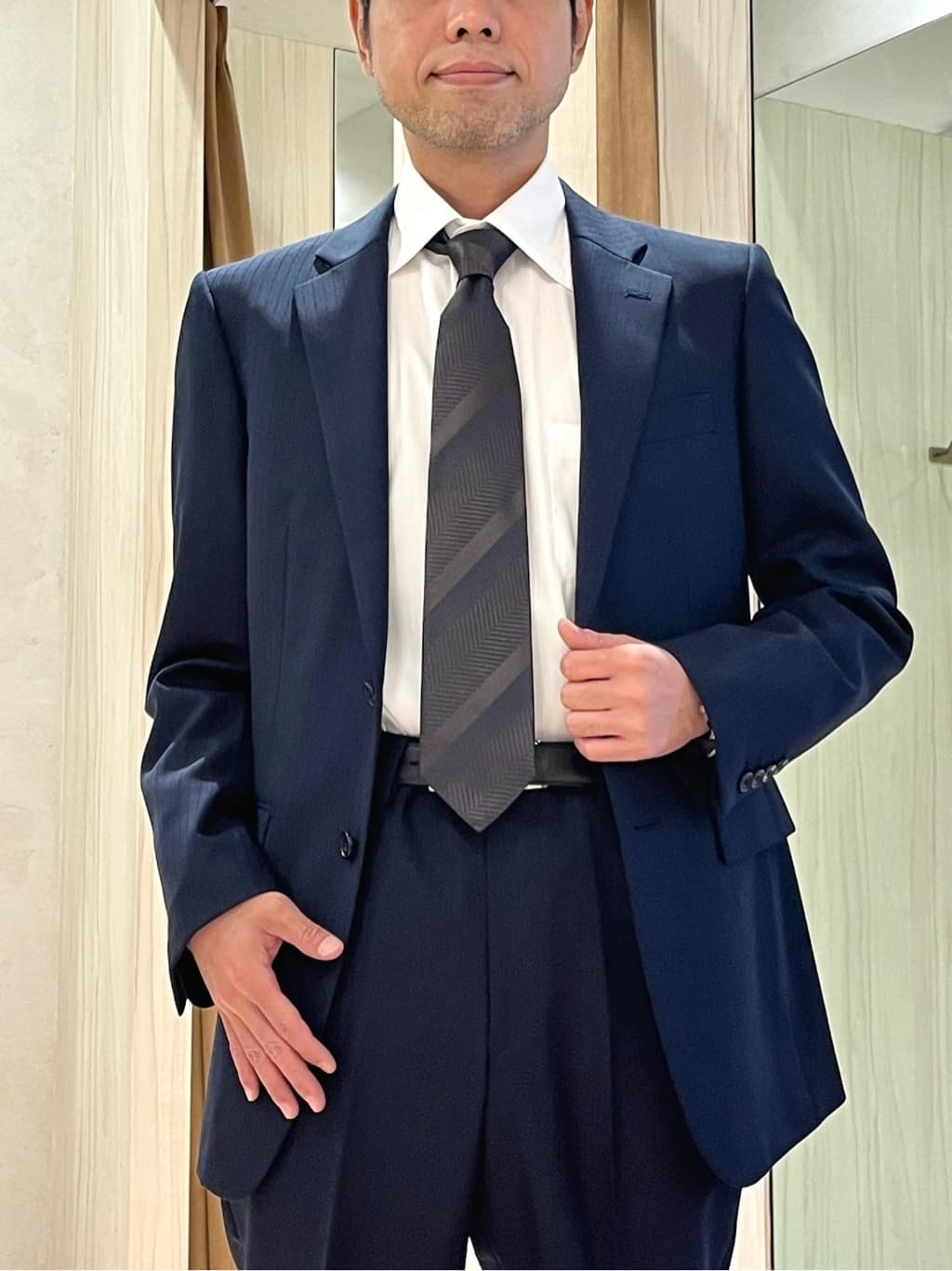 URAさんの「TAKEO KIKUCHI｜シャドーオルタネートストライプ スーツ」を使ったコーディネート