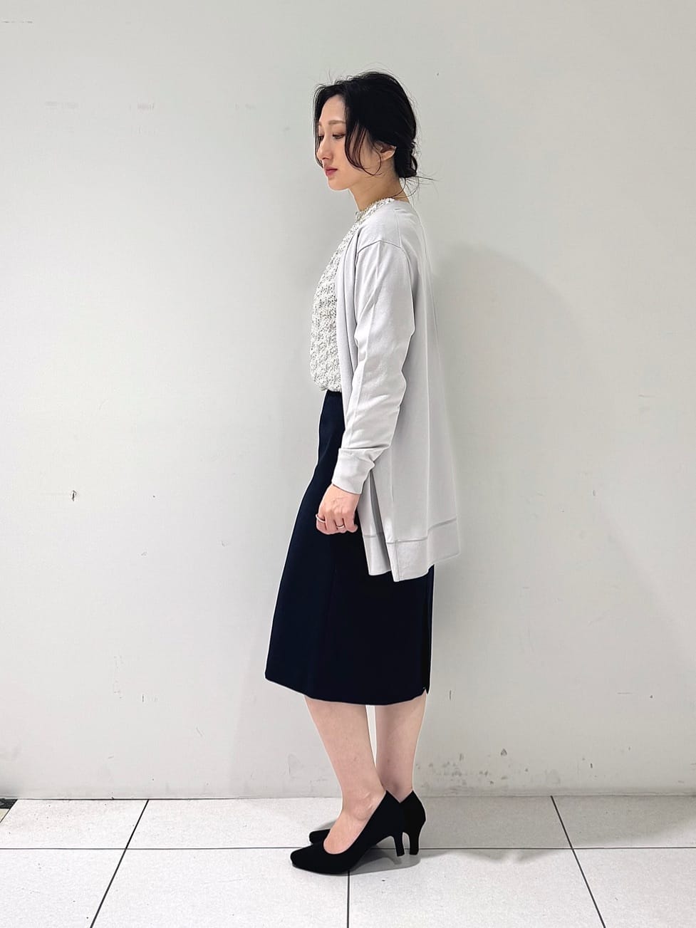 そんさんの「INDIVI｜【洗える】着流しロングカーディガン」を使ったコーディネート