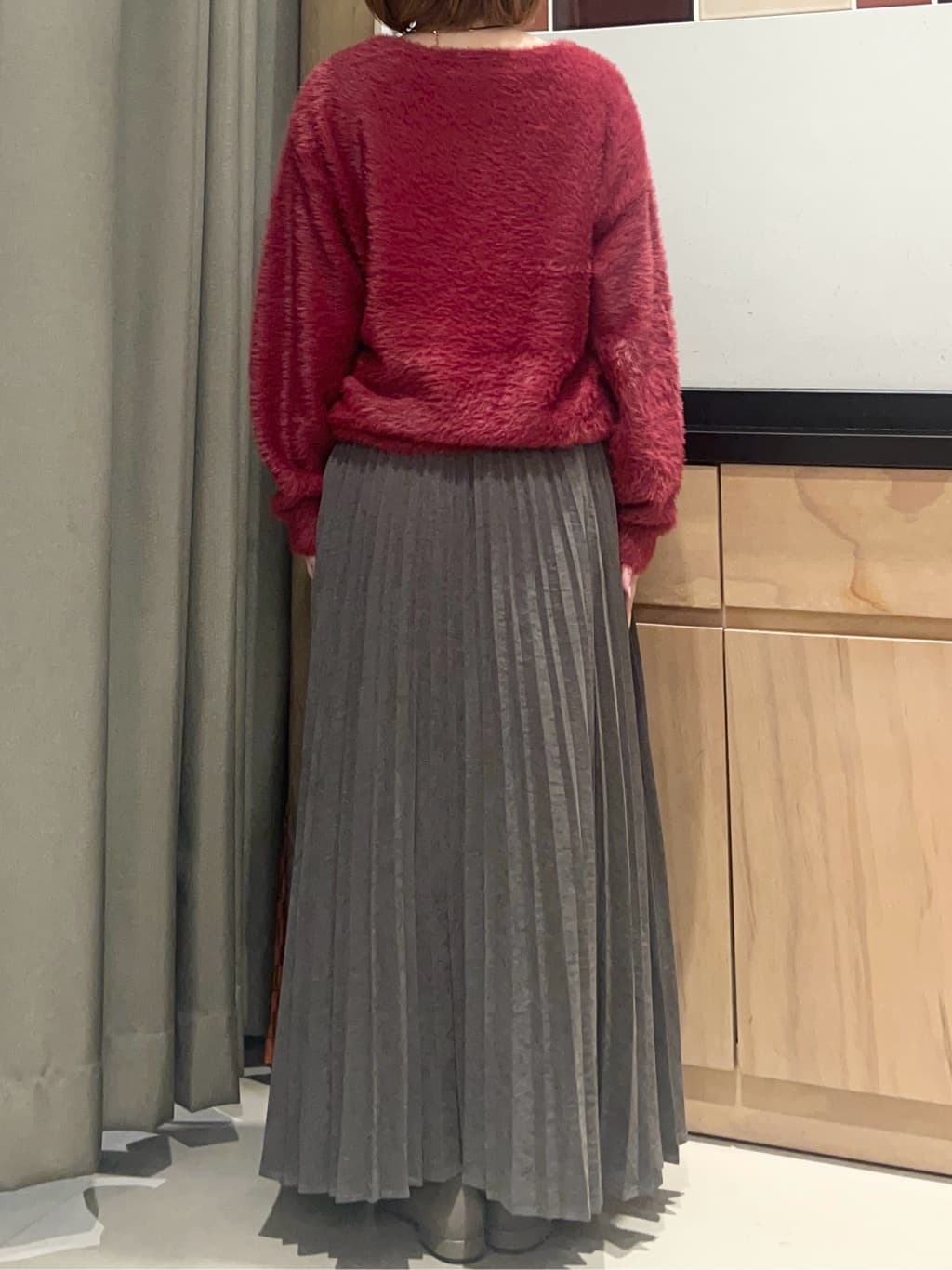 かのさんの「THE SHOP TK｜【華やかで柔らか】ふわふわフェザーニット/洗える・前後2WAY」を使ったコーディネート
