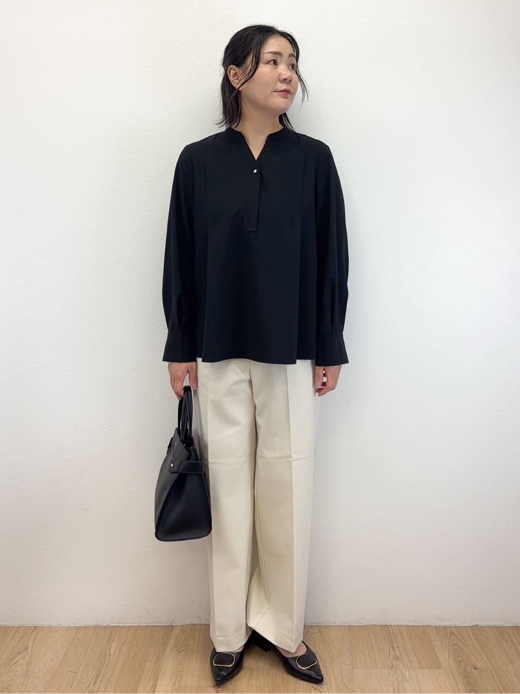 Takeさんの「OPAQUE.CLIP｜タックスキッパーブラウス【洗濯機OK】」を使ったコーディネート