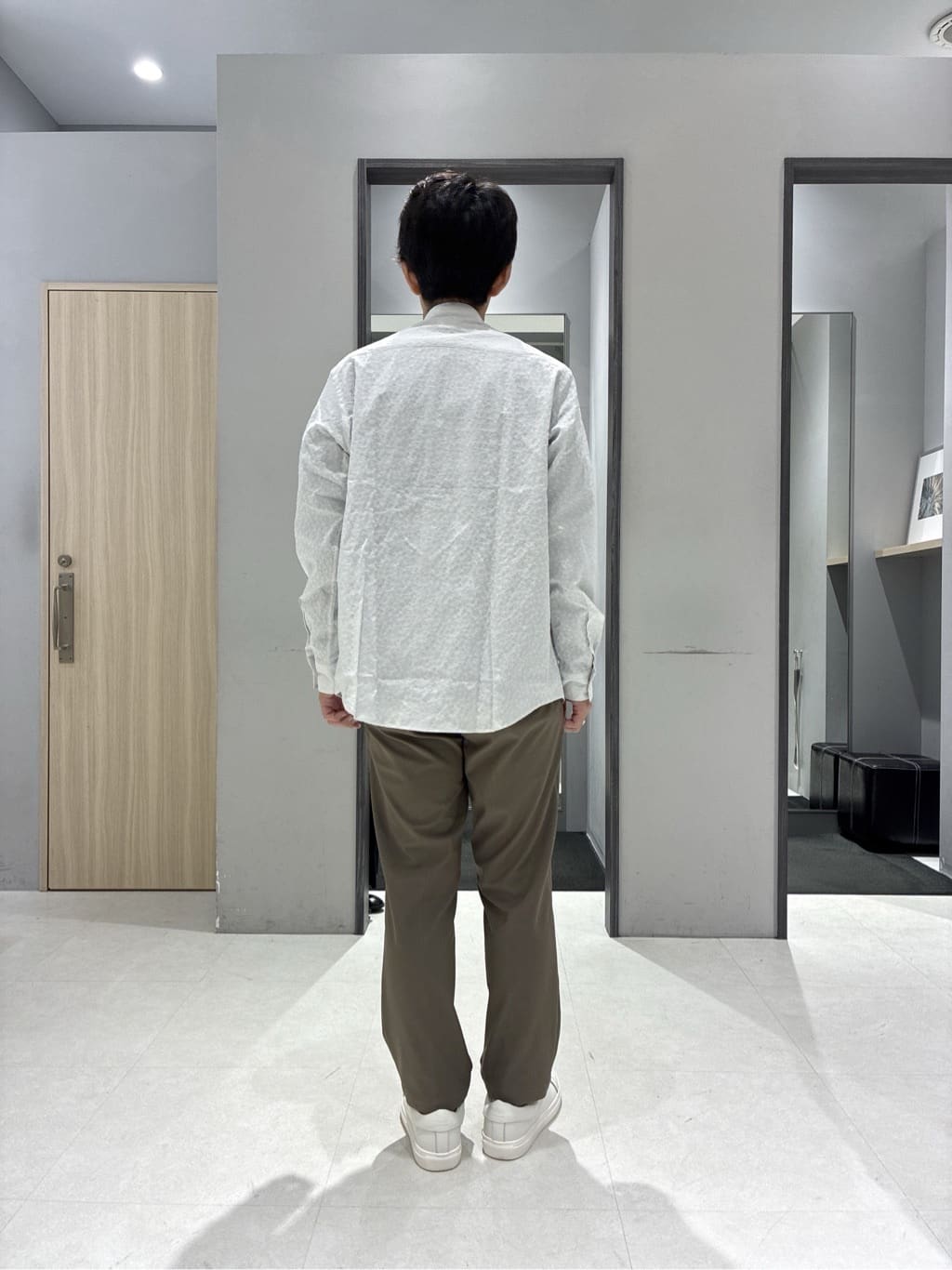 わいずみさんの「TAKEO KIKUCHI｜【Made in JAPAN】播州織 ドビー千鳥シャツ」を使ったコーディネート