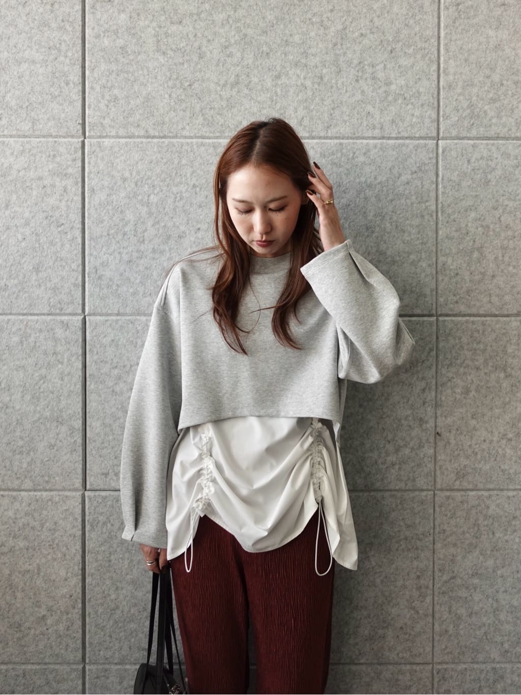 mitsukiさんの「INDIVI｜ベロアフレアパンツ」を使ったコーディネート