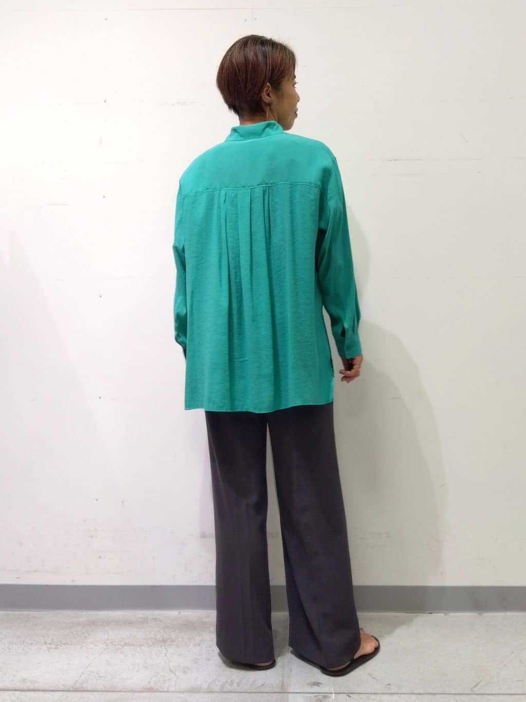 Kさんの「INDIVI｜【体型カバー／清涼感】シアーオーバーシャツ」を使ったコーディネート