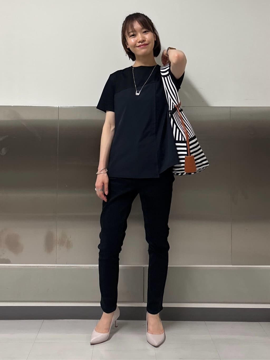 kanaeさんの「INDIVI｜【軽く羽織れる】ボレロカーディガン」を使ったコーディネート