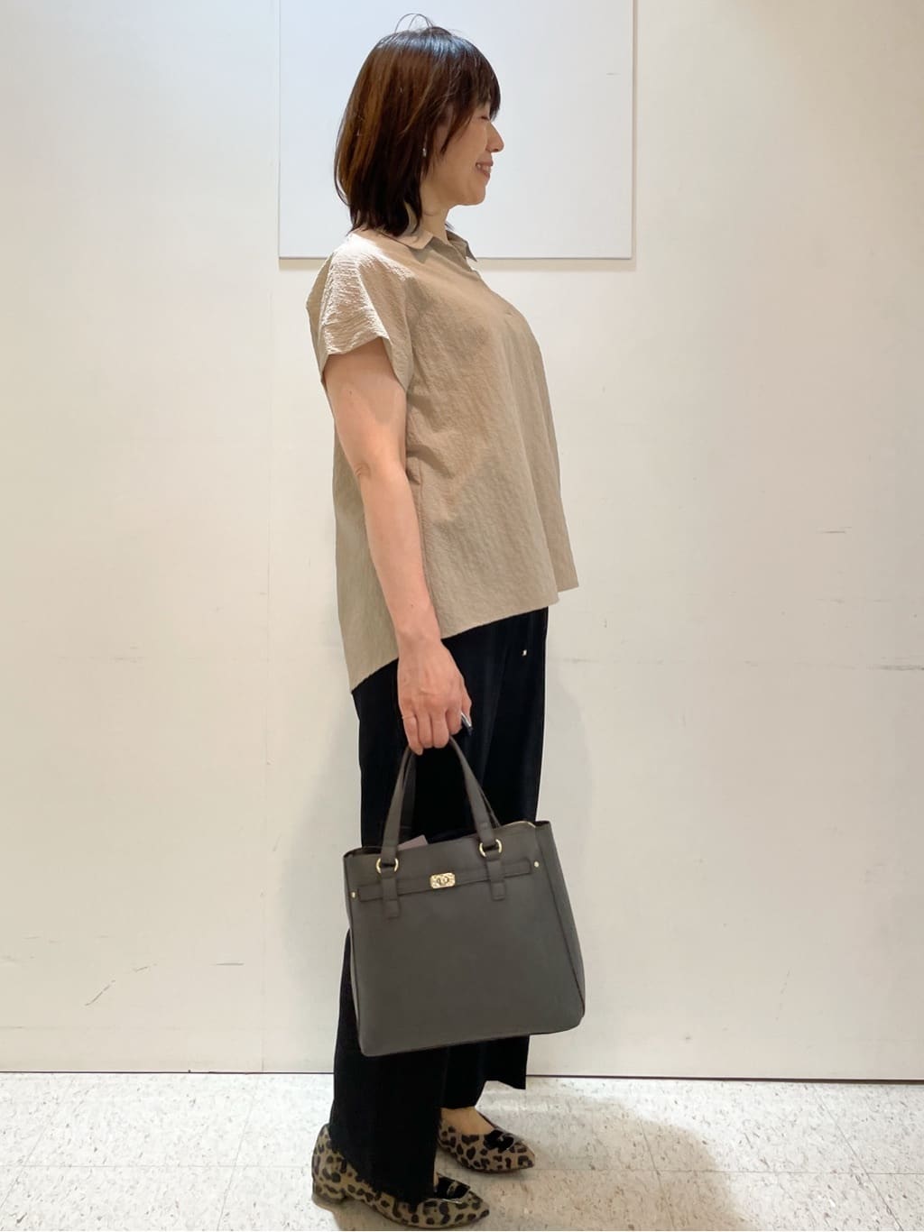 めいさんの「Reflect｜【二の腕さりげなくカバー】シャツ衿オフボディブラウス」を使ったコーディネート