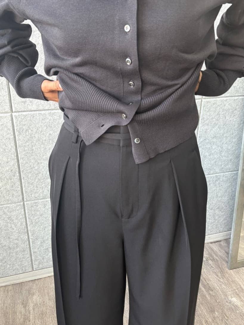 ibuさんの「CODE A｜multiway knit cardigan」を使ったコーディネート