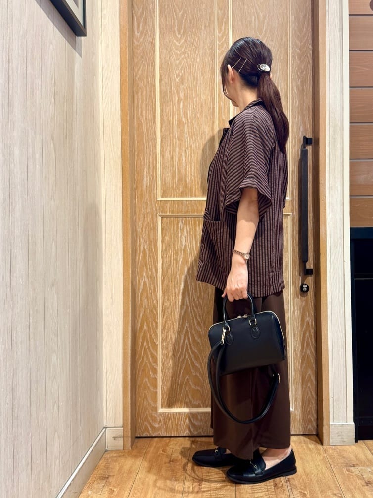 KAORIさんの「SHOO･LA･RUE｜【S-LL/ひんやり/UV】選べる6柄でそれぞれ欲しくなる プリントTシャツ」を使ったコーディネート