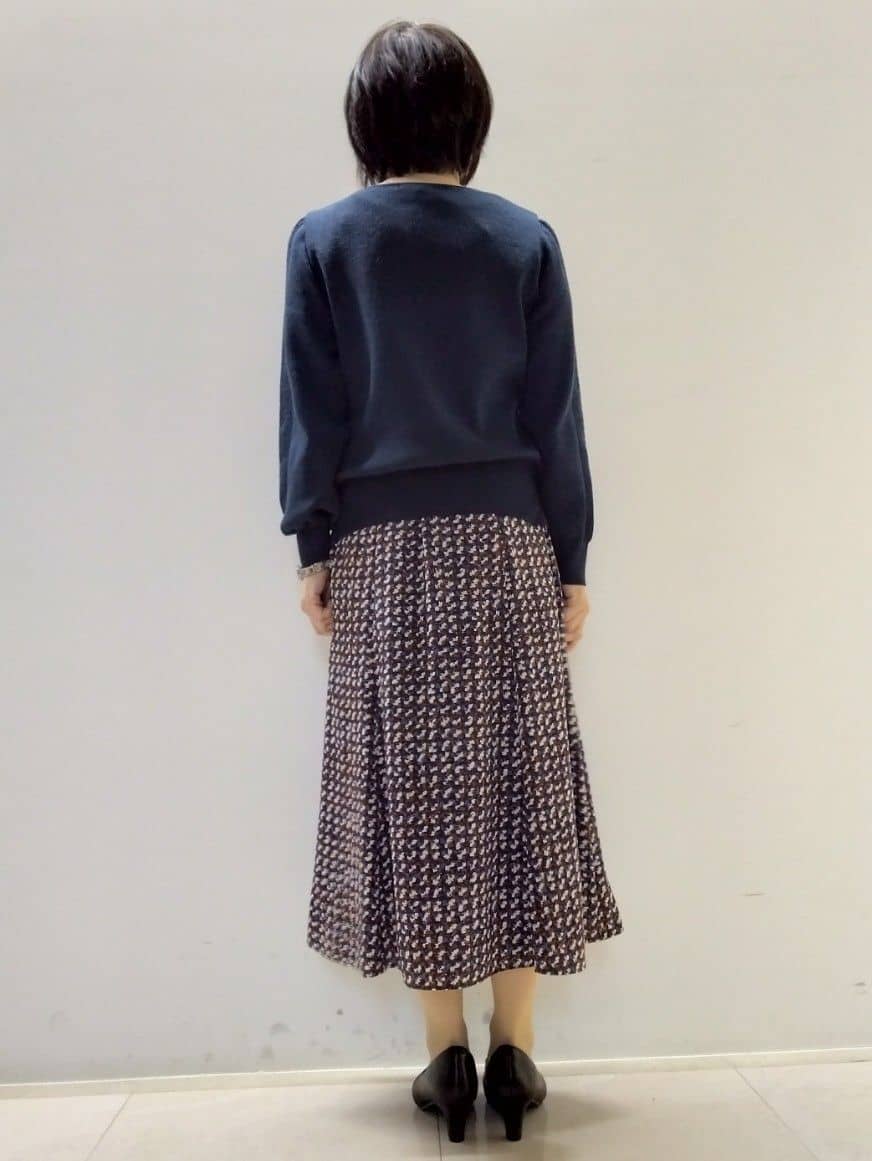tokuさんの「Reflect｜【選べる8色／スカートにもパンツにも◎】ウール混ボートネックニット」を使ったコーディネート
