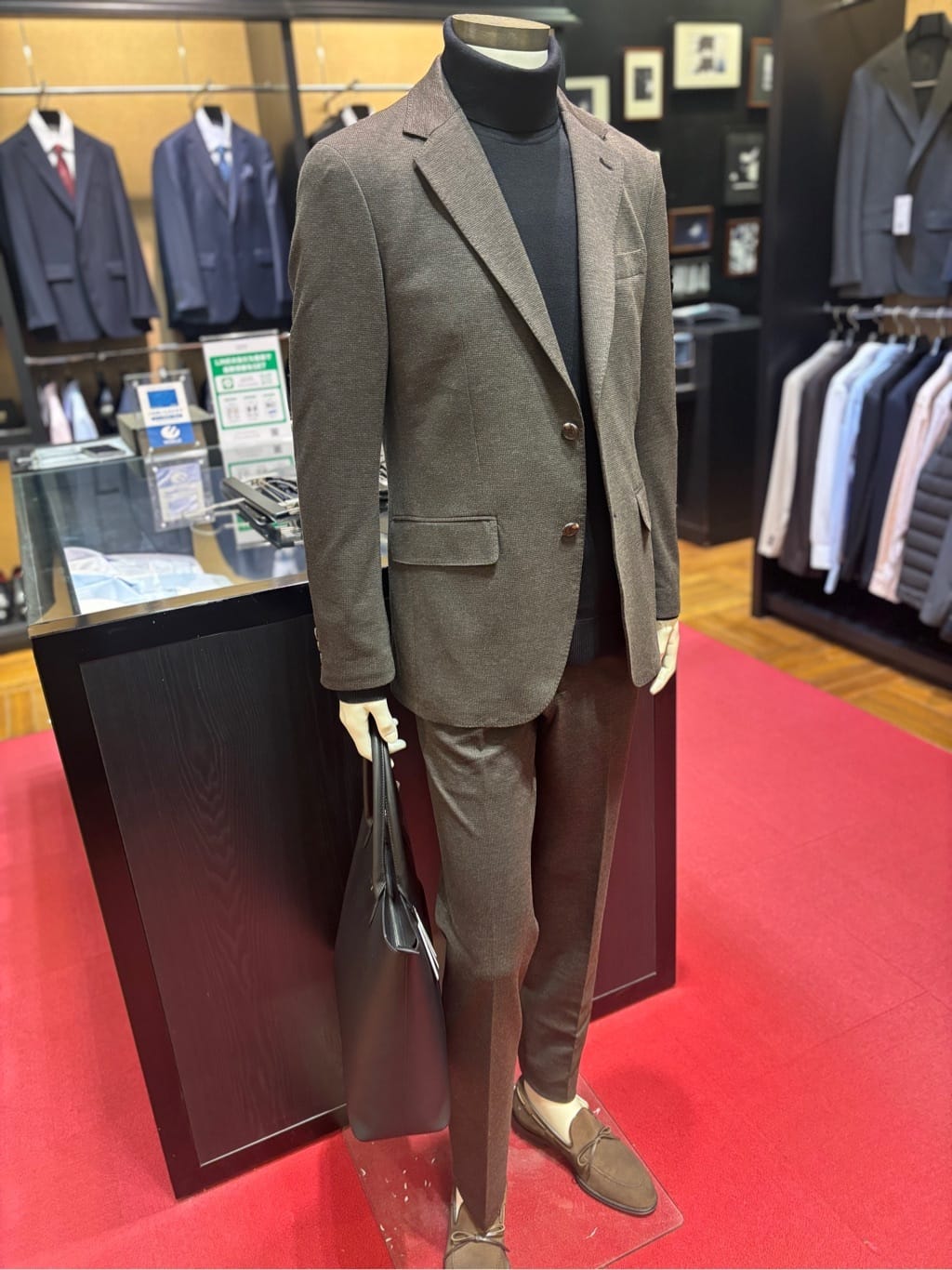 ヒナさんの「TAKEO KIKUCHI｜【None Of Stress】アクティブジャージ 千鳥 パンツ」を使ったコーディネート
