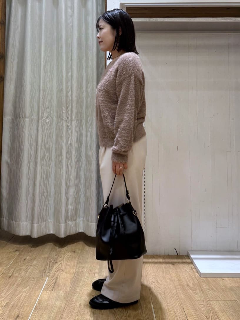 chさんの「THE SHOP TK｜【華やかで柔らか】ふわふわフェザーニット/洗える・前後2WAY」を使ったコーディネート
