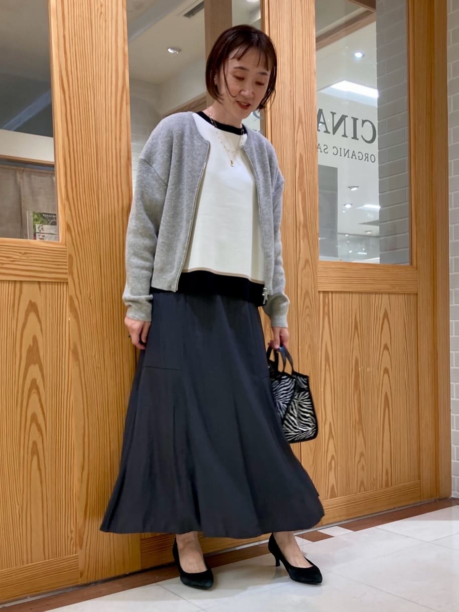 ゆうさんの「UNTITLED｜【ゆったりサイズ／着丈短め】ジップニットカーディガン」を使ったコーディネート