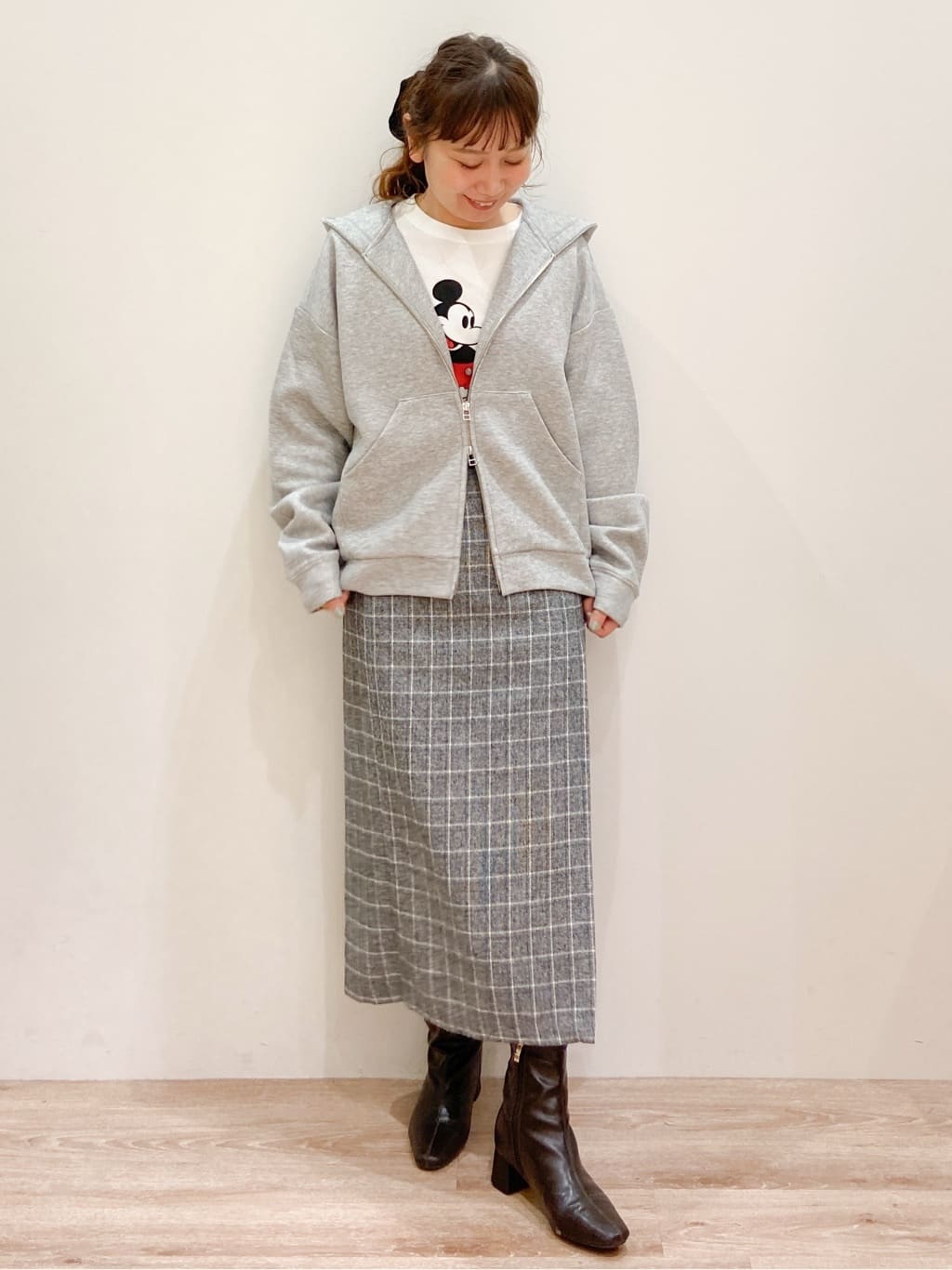 risayanさんの「OPAQUE.CLIP｜【Mickey Mouse】プリントロングTシャツ」を使ったコーディネート