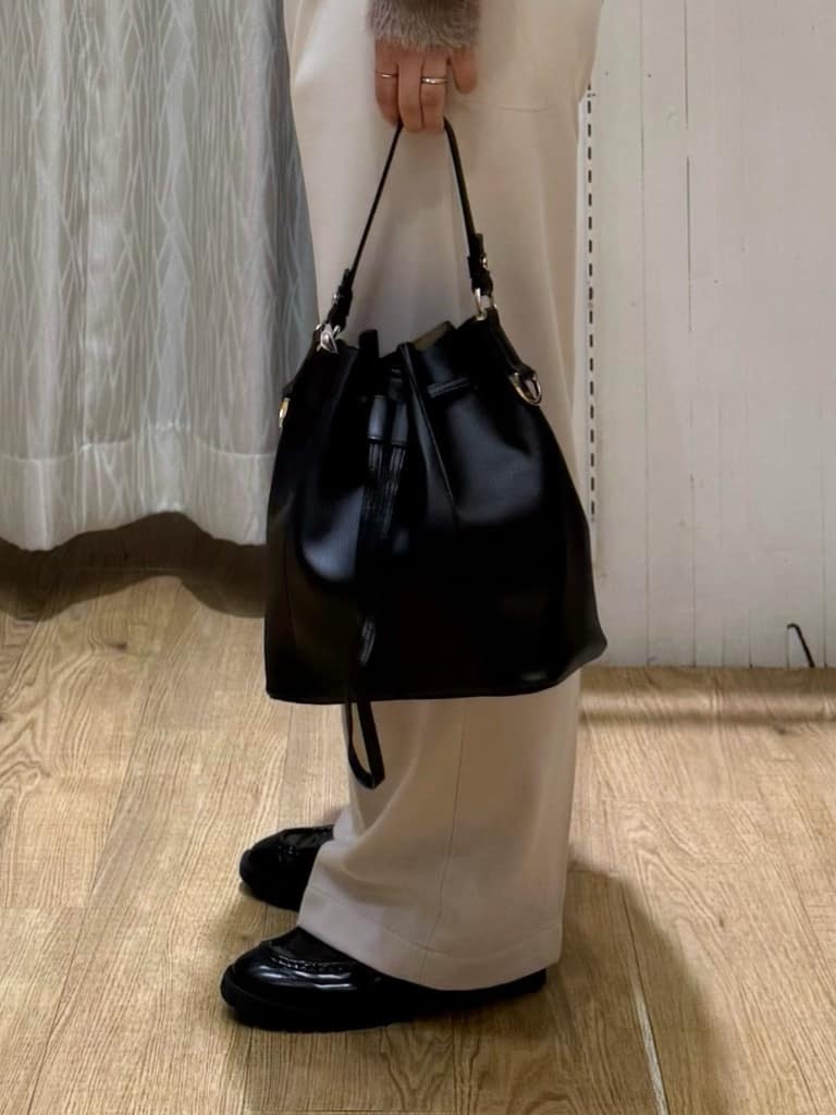 chさんの「THE SHOP TK｜【華やかで柔らか】ふわふわフェザーニット/洗える・前後2WAY」を使ったコーディネート
