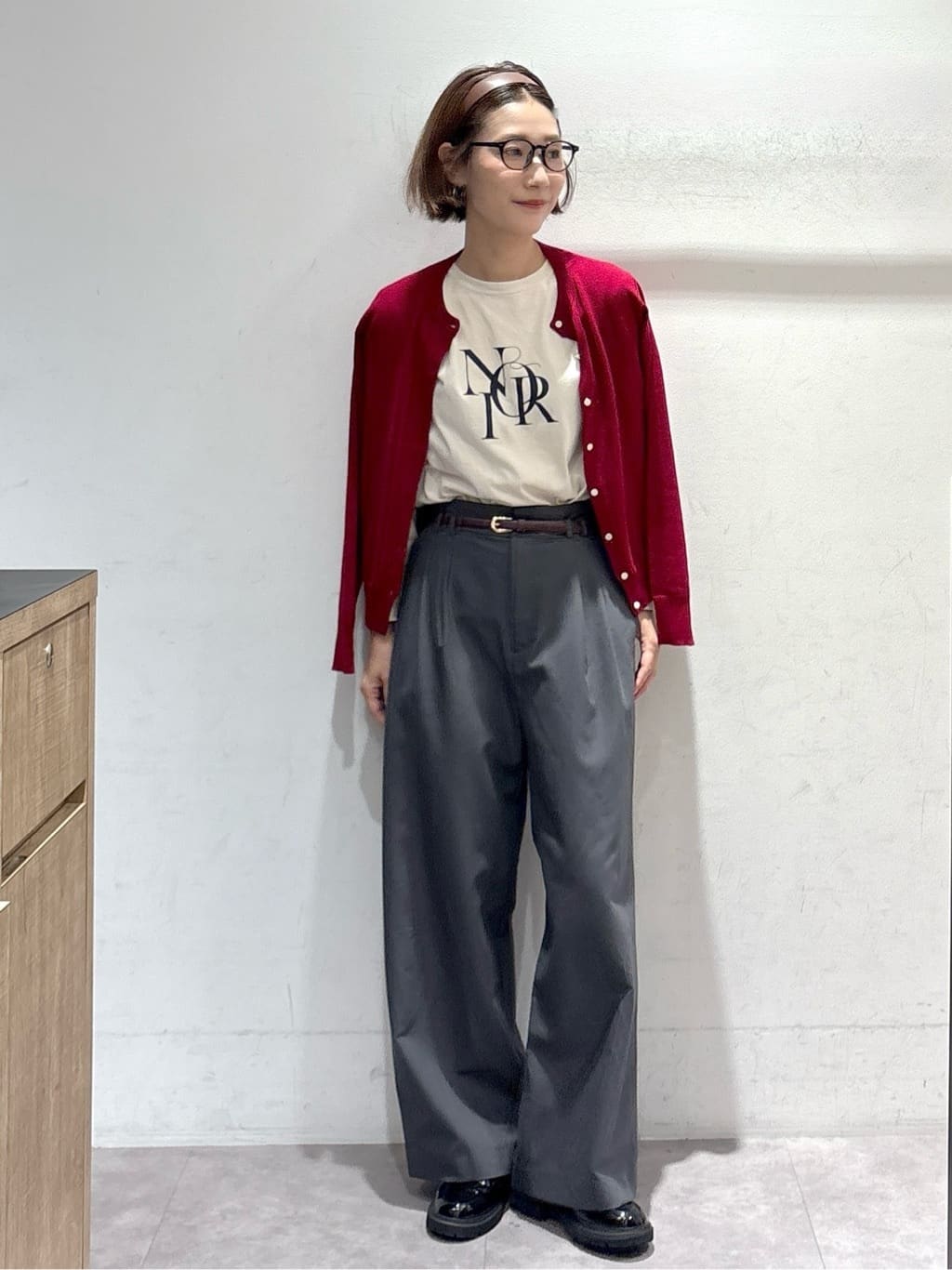 たけねぇさんの「OPAQUE.CLIP｜ロングロゴTシャツ【洗濯機OK】」を使ったコーディネート