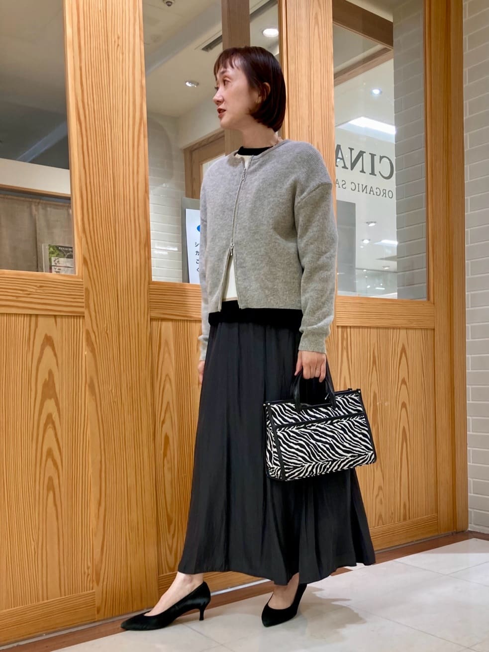 ゆうさんの「UNTITLED｜【ゆったりサイズ／着丈短め】ジップニットカーディガン」を使ったコーディネート